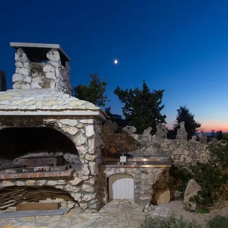 別荘 Villa, Stone House With Swimming Pool & Sauna, Beach, セヴィド