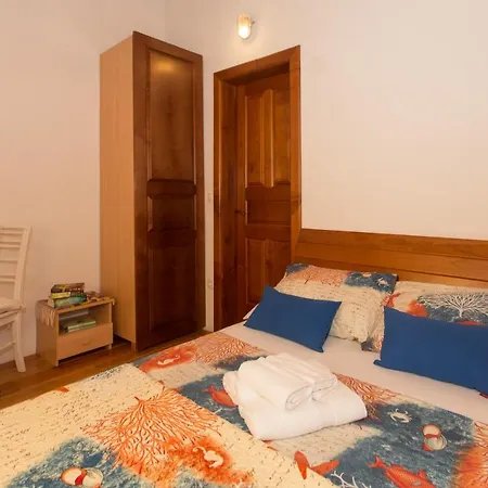 Villa, Stone House With Swimming Pool & Sauna, Beach, セヴィド