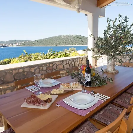 Villa, Stone House With Swimming Pool & Sauna, Beach,